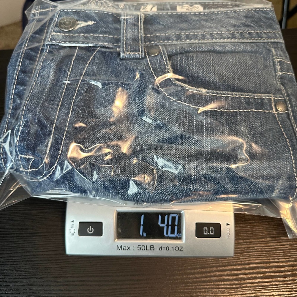 Miss Me Boyfriend Medium Wash Distressed Ankle Denim Jeans Women's Size 27 - Picture 15 of 15